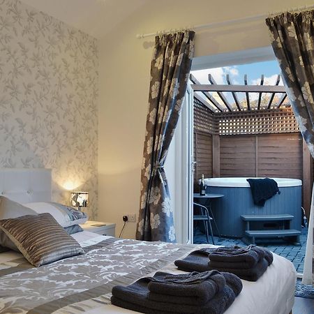 Oswald Lodge Llanon Ngoại thất bức ảnh